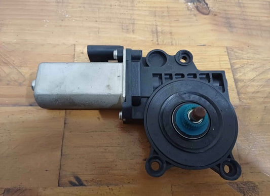 Genuine Ford Fiesta mk6 Passenger side electric window motor 2002-2008 ST150 1.25 1.4 1.6 16v TDCI