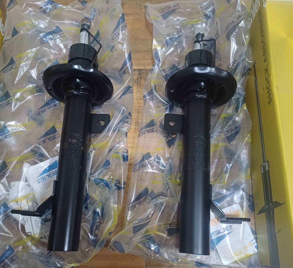 BRANDNEW! Ford Fiesta mk6 Front Shock absorbers 2002-2008 (Both fronts)