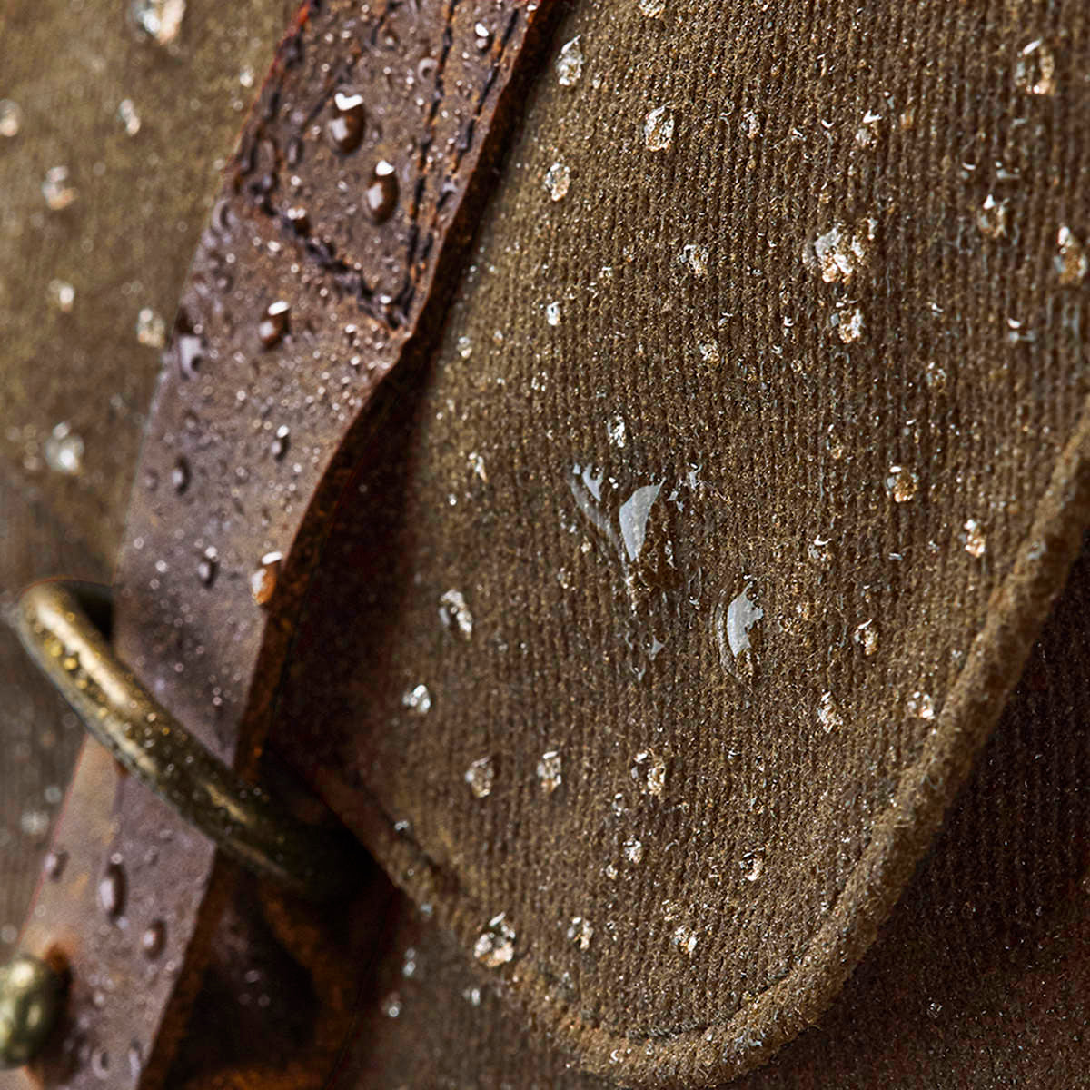 Heritage waxed canvas messenger by Retro Fast Fords