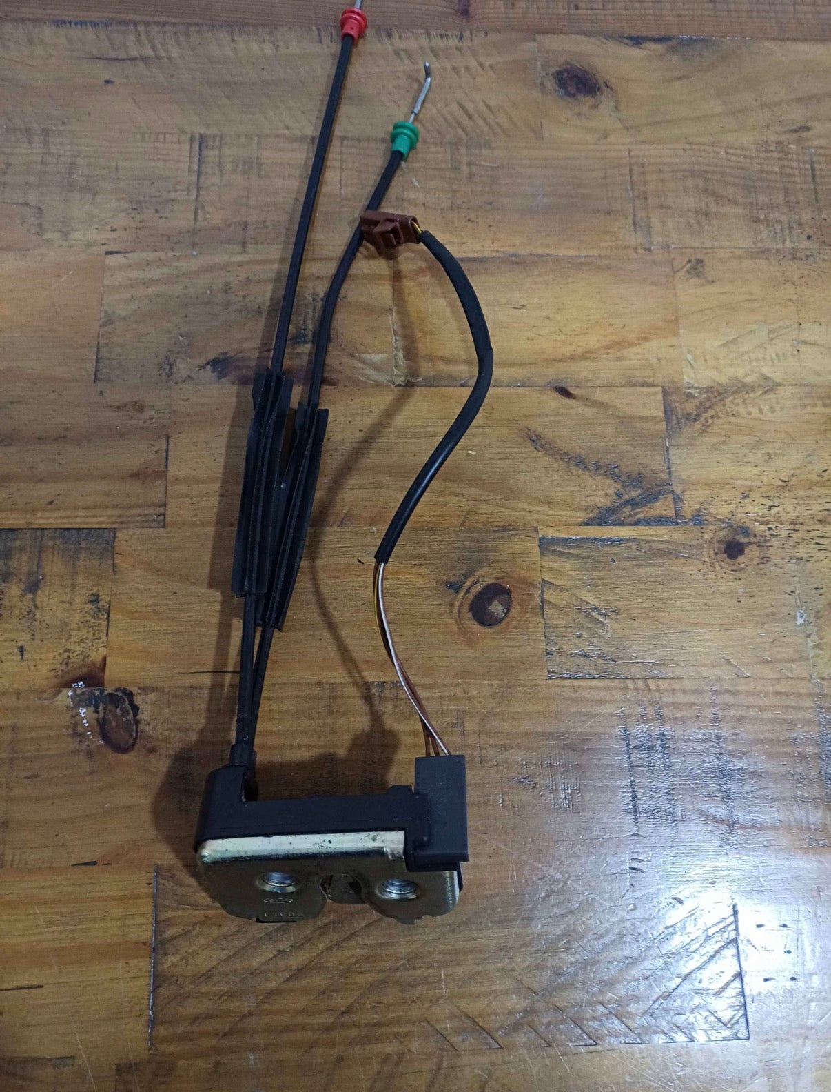 Genuine Ford Fiesta mk6 Rear boot tailgate latch catch remote release 2002-2008 ST