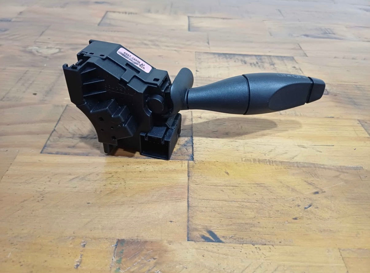 Genuine Ford Fiesta mk6 ST150 indicator information display stalk 2005-2008