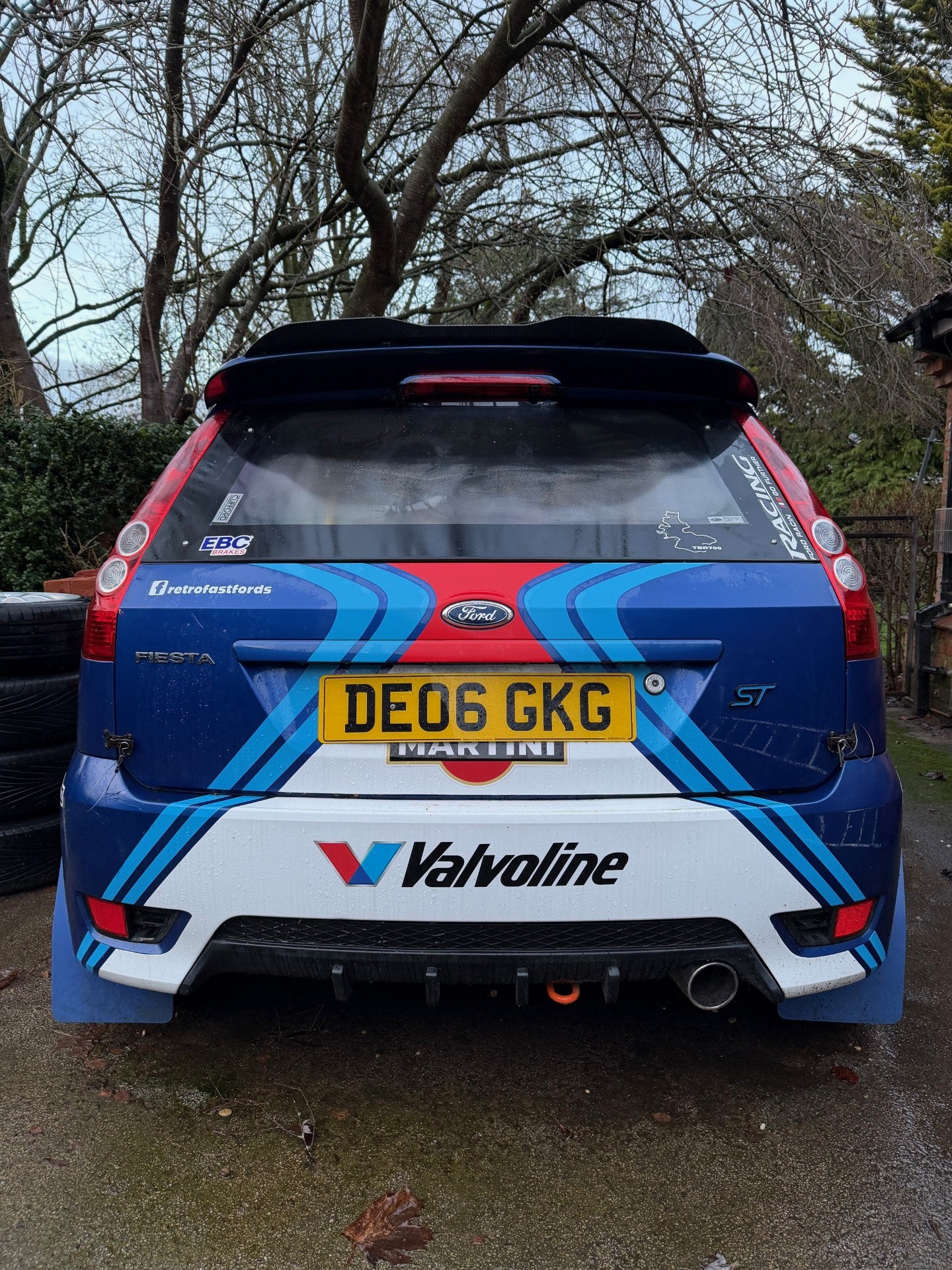 Maxton style rear spoiler extension. Gloss Carbon Fibre Effect CLEARANCE