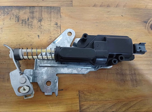 Genuine Ford Fiesta mk6 Rear boot tailgate solenoid actuator 2002-2008 ST150 1.25 1.4 1.6 16v TDCI