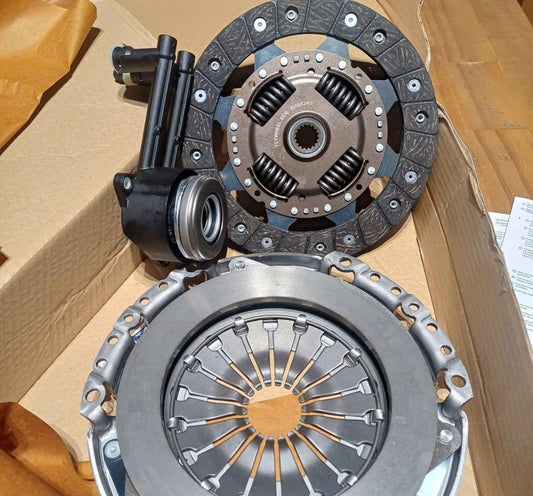 BRANDNEW! Ford Fiesta mk6 mk7 1.6 16v 3 piece clutch kit Rymec JT7844029 220mm 2002-2014