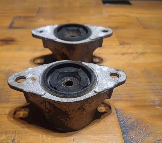 Ford Fiesta mk6 Rear shock absorber Top mounts 2002-2008 ST150 1.25 1.4 1.6 16v TDCI